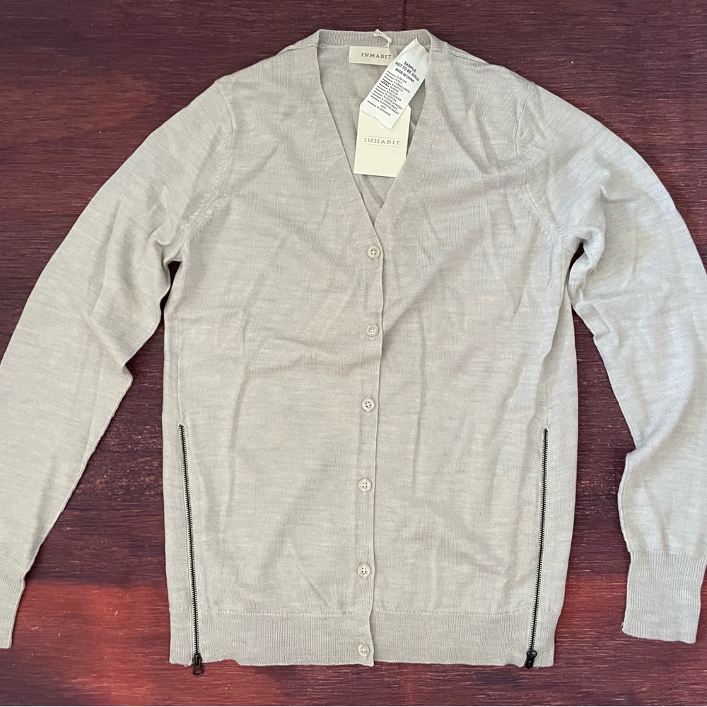 INHABIT - 100% wool cardigan with side zippers